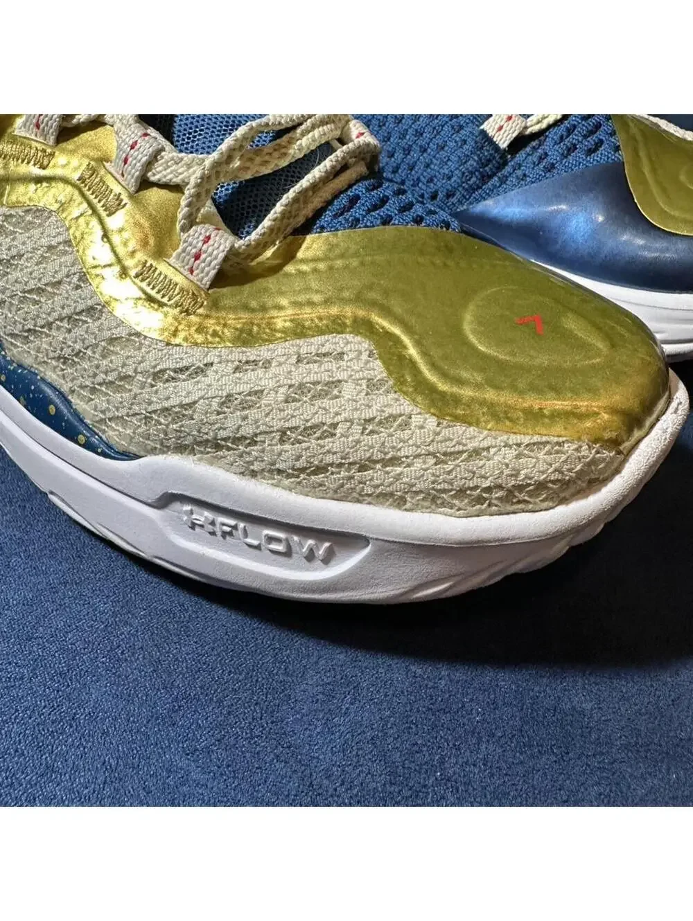 Under Armour Curry 11 Men’s 8 Women’s 9.5 Basketball Shoes Gold Blue 3026617-300